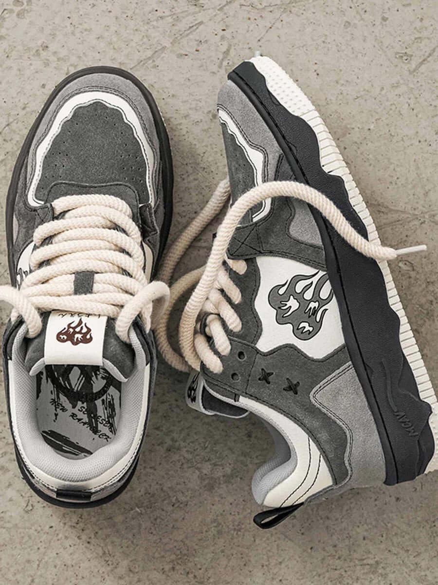 Retro Heart Sneaker - Image 3