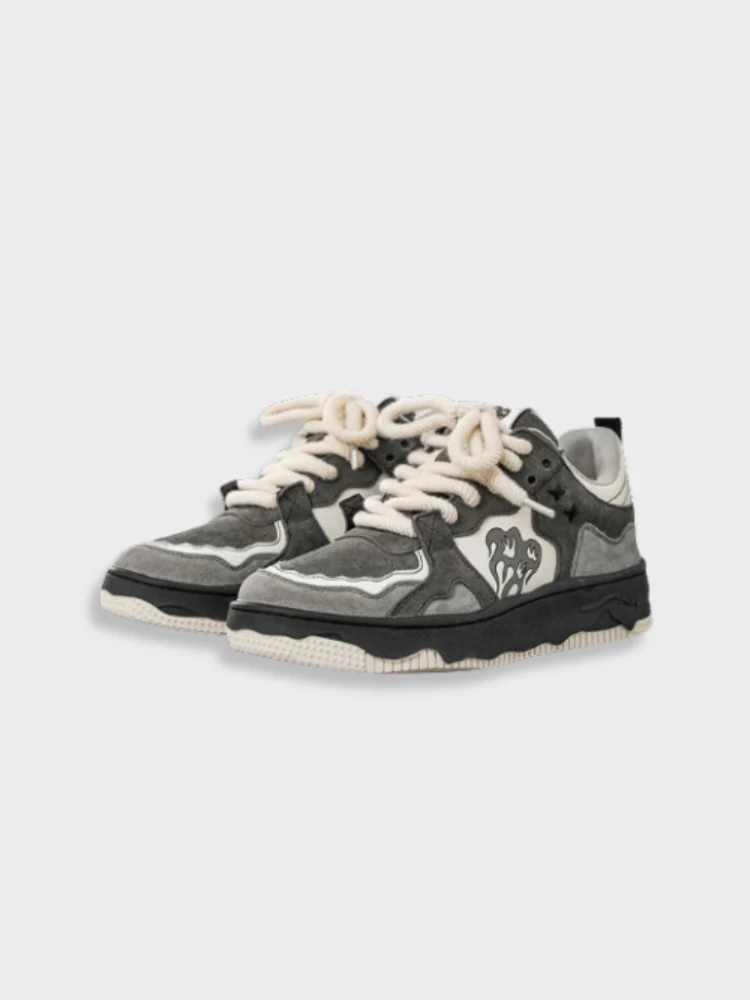 Retro Heart Sneaker - Image 6